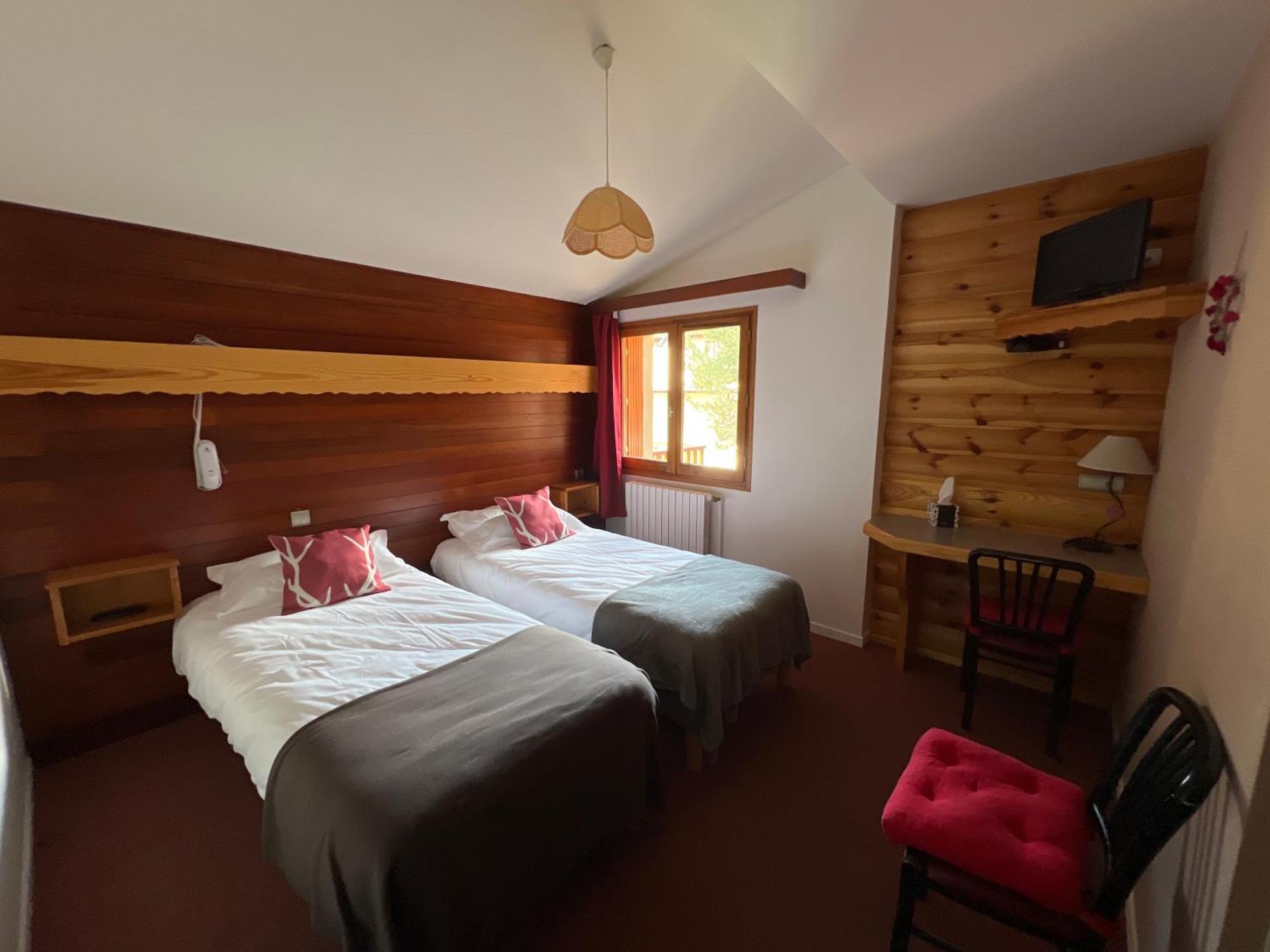 Hotel Restaurant La Pendine Les Pres Εξωτερικό φωτογραφία