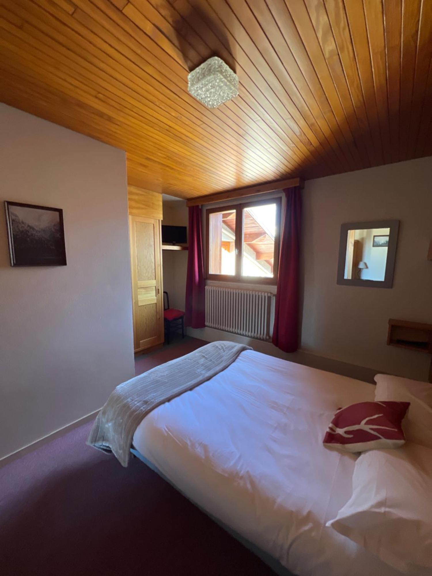 Hotel Restaurant La Pendine Les Pres Εξωτερικό φωτογραφία
